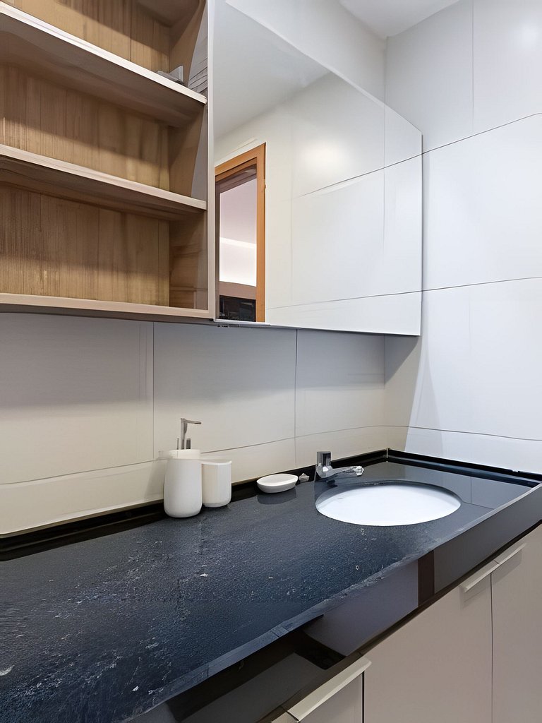 Flat Mana Experience - Muro Alto