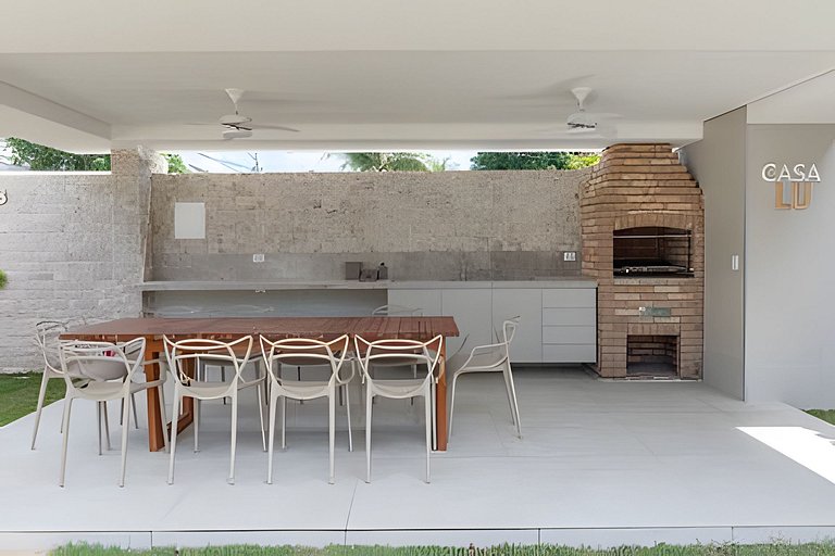 Casa Lú | 5 Suítes | 80m da Praia | Até 18 pessoas