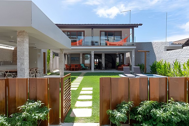 Casa Lú | 5 Suítes | 80m da Praia | Até 18 pessoas