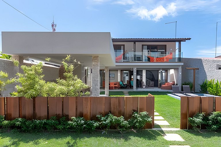 Casa Lú | 5 Suítes | 80m da Praia | Até 18 pessoas