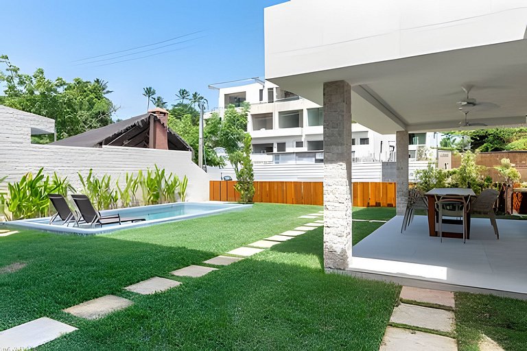 Casa Lú | 5 Suítes | 80m da Praia | Até 18 pessoas