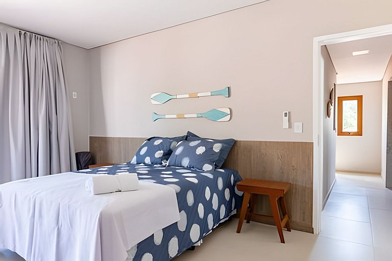 Casa Lú | 5 Suítes | 80m da Praia | Até 18 pessoas