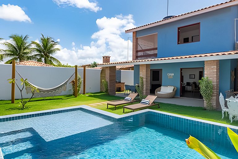 Casa Bia | Piscina | 50m da Praia | Até 12 pessoas